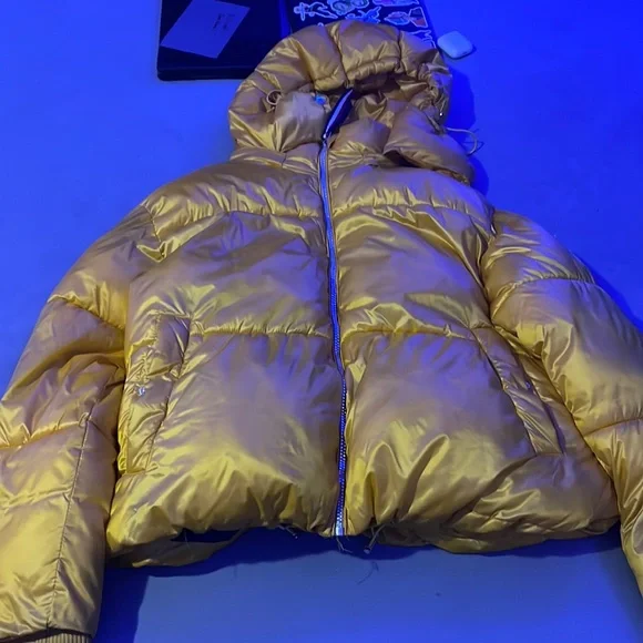 Tommy hilfiger hot sale yellow puffer jacket